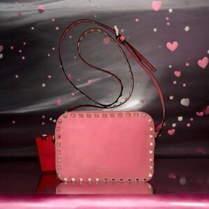 💞Valentino Garavani Rockstud Mini Crossbody Camera Bag Pink Gold-Tone Hardware